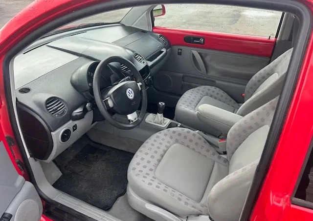 Volkswagen New Beetle cena 3300 przebieg: 200500, rok produkcji 1999 z Tuchola małe 37
